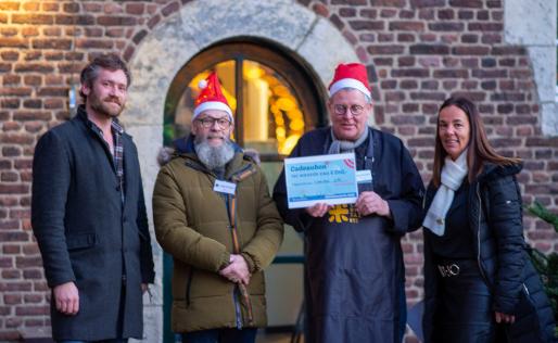 Op de foto: Has van Eekeren, Rens Eskens, Oprichter Arend van der Heijden en Vivian Lukassen.