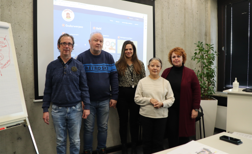 John, Rene, Maya, Maureen en Dionne tijdens de training Voor 't zelfde geld