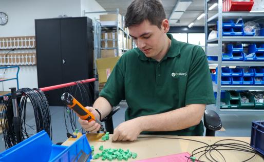 Jesper aan het werk bij DCpower4C