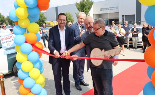 Lintje doorknippen met Martin de Beer
