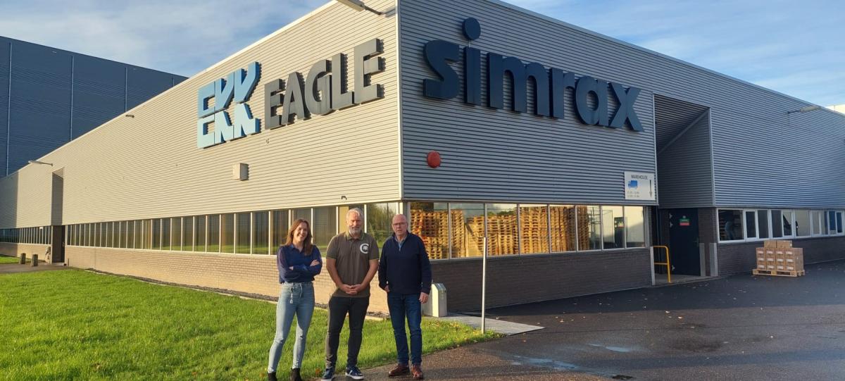 Desi Hamers, Rutger van Meulebrouck en Wiel Huijten bij Simrax