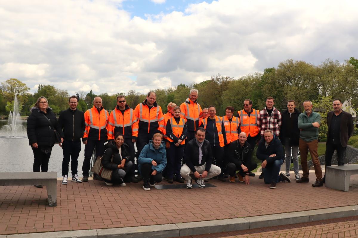 Totale groepsfoto vijverpark