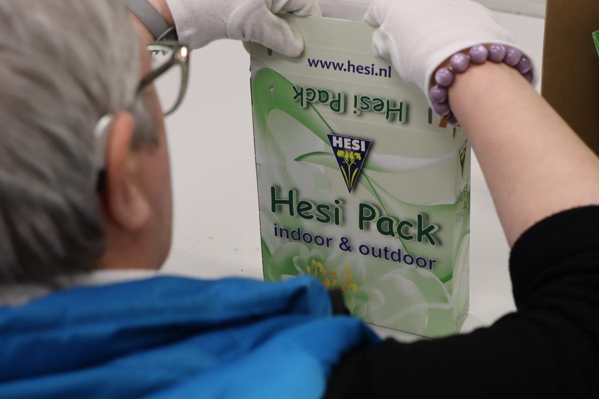 Inpakken Hesi product
